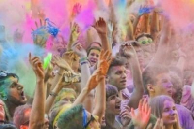 Prefeitura realiza primeira edição da “Sunset Colors” – A Festa”