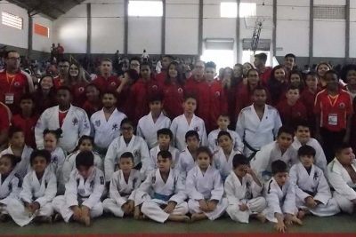 Judocas de Mogi Guaçu conquistam 42 medalhas em Jacutinga