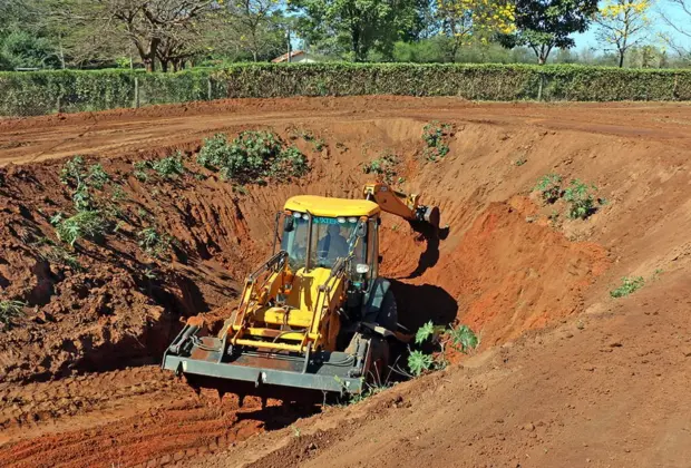 Prefeitura realiza manutenção de cacimbas na zona rural de Holambra