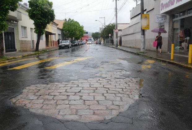 Amparo terá mais de 20 ruas recapeadas nos próximos meses