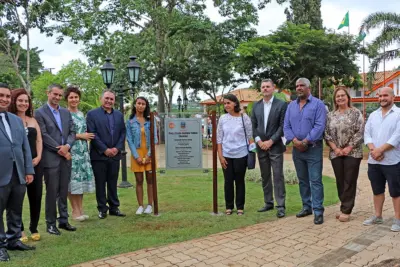 Prefeitura inaugura Praça Bento Euzébio Tobias