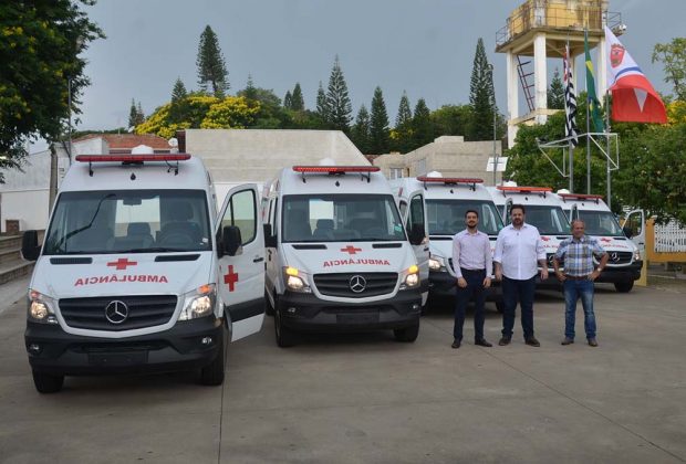 Amparo tem cinco novas ambulâncias
