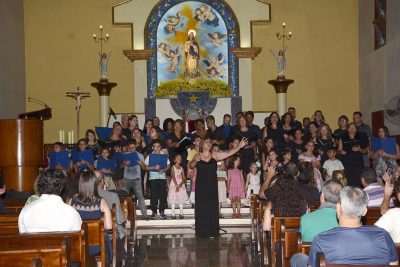 Igreja Matriz recebe concerto e cantada de Natal