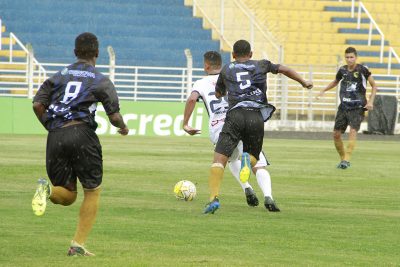 Jogos da Copinha voltam a agitar Estádio Municipal de Jaguariúna nesta quarta-feira