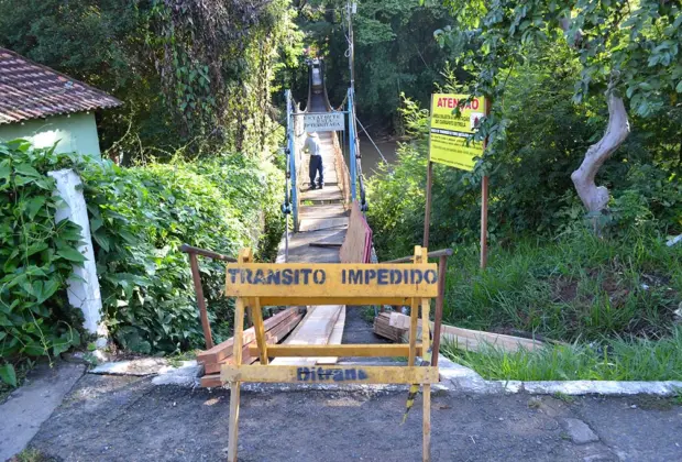 Prefeitura de Pedreira reforma Ponte Pênsil da Vila São José