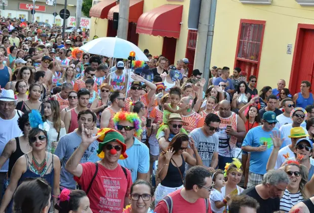 Amparo Folia começa com pré Carnaval neste final de semana