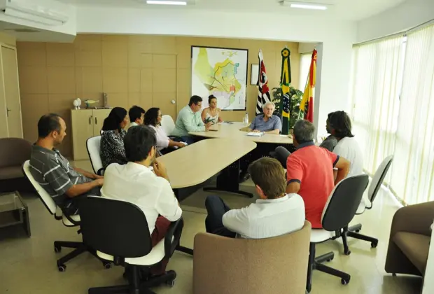 Presidente dos Direitos Humanos discute situação da Fazenda Campininha