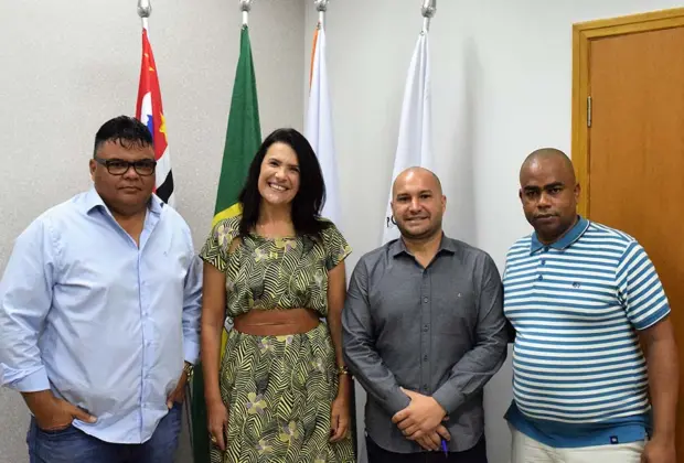 Deputada estadual Valéria Bolsonaro visita Câmara de Holambra