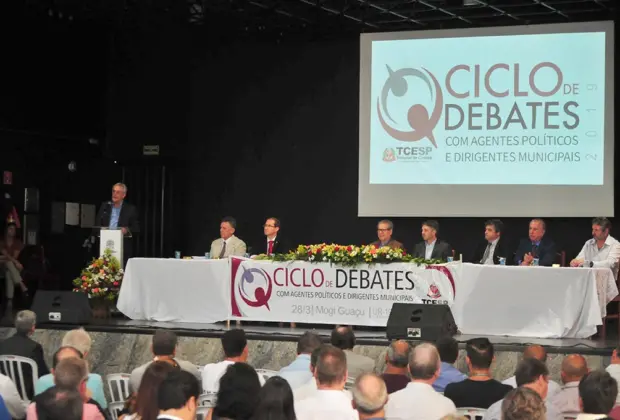 Ciclo de debates do Tribunal de Contas atrai prefeituras de toda a região