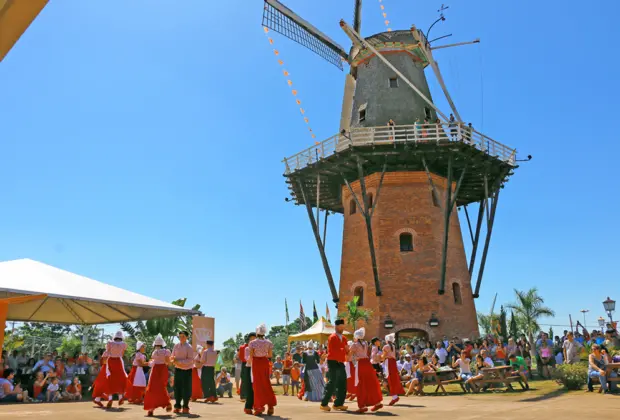 Dia do Rei será celebrado durante todo o mês de abril em Holambra