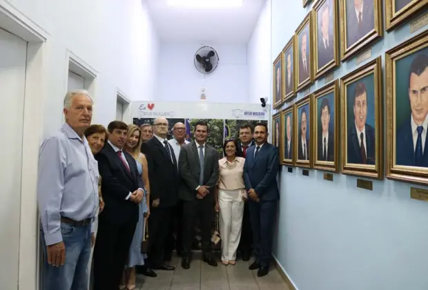 Prefeito Ivan Vicensotti inaugura Memorial dos Prefeitos em Artur Nogueira