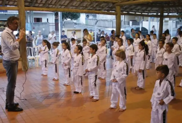 “Um dia para ficar marcado na história”, diz mestre do Taekwondo Jaguariúna sobre entrega de uniformes