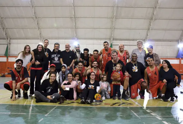 Time de Holambra é campeão da 1ª Copa de Basquete Annie Krabbenborg