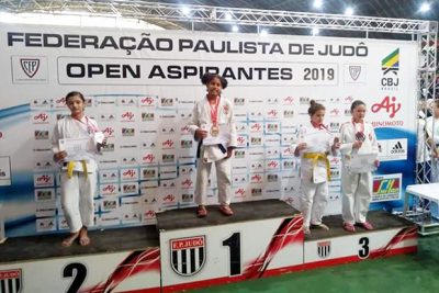 Atletas de Artur Nogueira conquistam medalhas no Open SP Aspirante de Judô