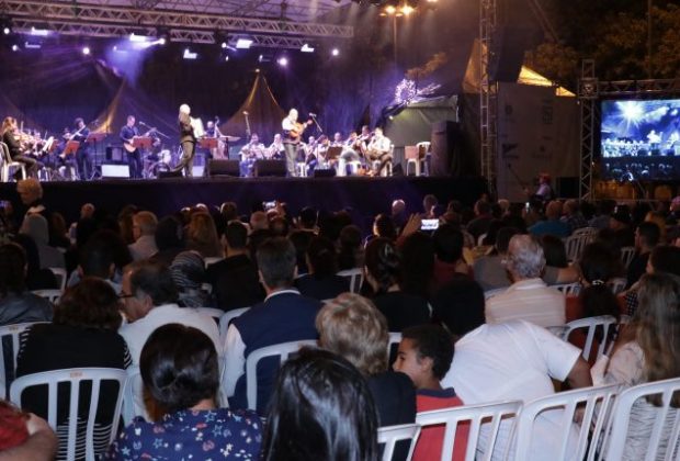 Orquestra “Violeiros e Violinos do Jaguary” reúne centenas no Parque dos Lagos