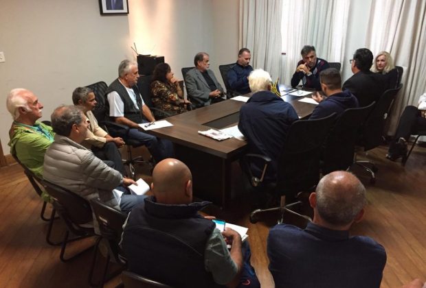 Moradores do Bairro Varjão do Atibaia se reúnem com prefeito para expor reivindicações
