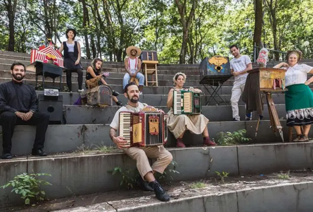 Cidade de Holambra recebe espetáculo de animação e oficina teatral gratuita