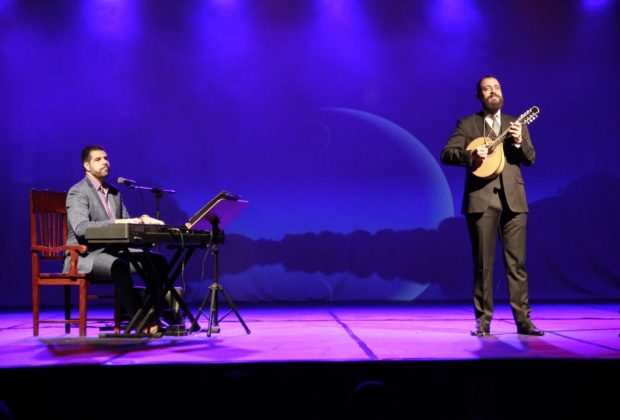 Concerto de bandolim e piano ”Nosso Brasil” teve plateia seleta no Teatro Municipal de Jaguariúna