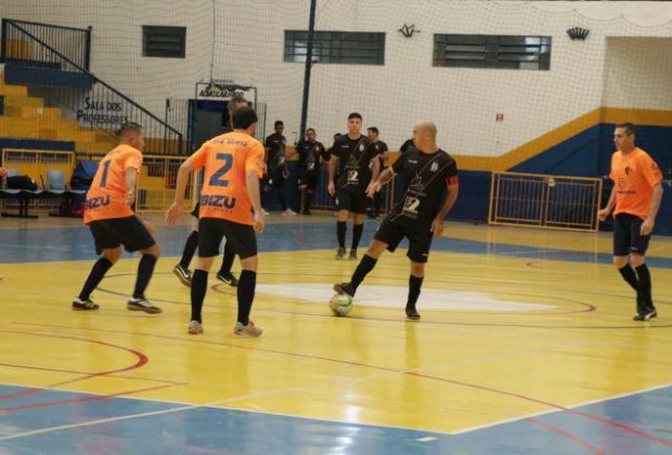 Semifinais do Campeonato de Futsal Veterano acontecem neste domingo, 28