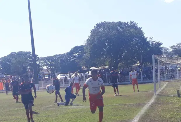 Semifinal da Primeira Divisão acontece neste domingo