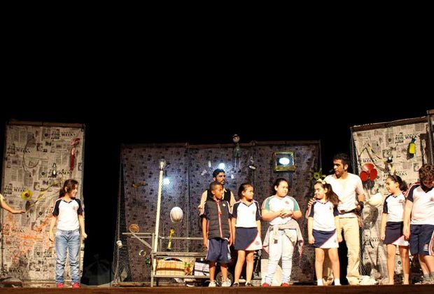 Teatro sensibiliza estudantes sobre preservação da água