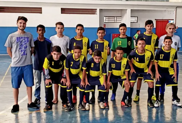 FUTSAL SUB-14 DE JAGUARIÚNA DISPUTA NESTE DOMINGO SEMIFINAL DE CAMPEONATO REGIONAL