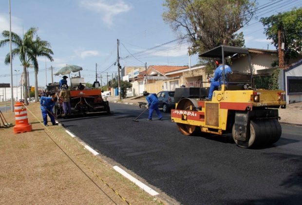 Maior operação de recapeamento de ruas e avenidas avança em Jaguariúna