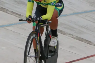 Atleta guaçuano é campeão no Pan-Americano de Ciclismo Master de Pista e Estrada