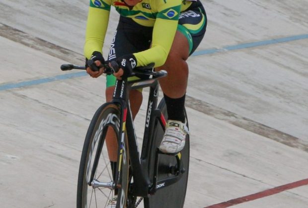 Atleta guaçuano é campeão no Pan-Americano de Ciclismo Master de Pista e Estrada