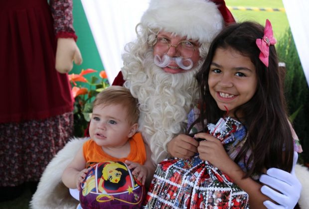 Natal Solidário leva presentes a mais de 2.000 crianças holambrenses