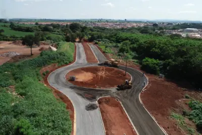 Construção de avenida em Mogi Guaçu para atender a região dos Ypês está chegando à fase final