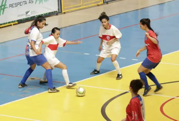 MENINAS DO FUTSAL SE ENFRENTAM NESTE DOMINGO PELA SEGUNDA RODADA DO CAMPEONATO MUNICIPAL DE JAGUARIÚNA