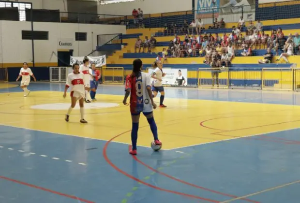 FUTSAL FEMININO CHEGA NA ÚLTIMA RODADA DA FASE DE GRUPOS COM CINCO TIMES EM BUSCA DA CLASSIFICAÇÃO