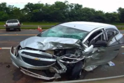 OR – Acidente entre dois carros na SP 352 causa uma morte e ferimentos em várias vítimas