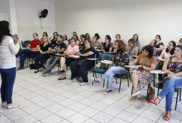 ESTUDANTES DO ENSINO FUNDAMENTAL DE JAGUARIÚNA TERÃO PROGRAMA EDUCAÇÃO EMPREENDEDORA NESTE SEMESTRE