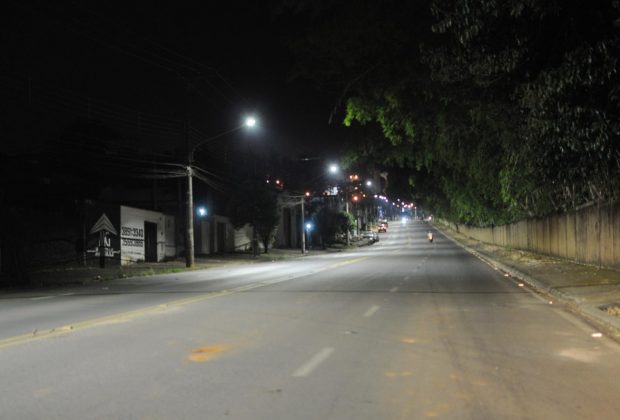 SOV implanta lâmpadas de LED na Rua Paula Bueno