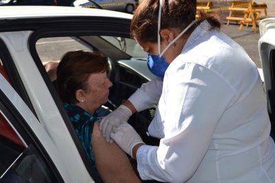 Campanha de Vacinação Contra a Gripe continua sendo desenvolvida nas Unidades de Saúde, Escolas Municipais e Drive Thru