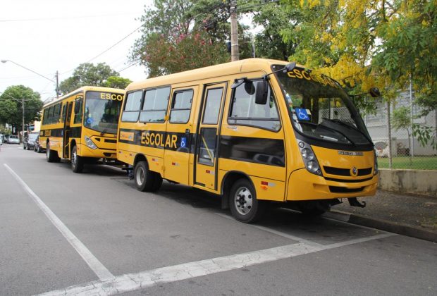 Alunos que utilizam transporte escolar não precisam carimbar a carteirinha neste mês em Jaguariúna