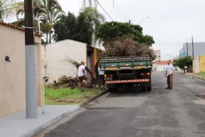 Megaoperação de limpeza acontece na zona Norte