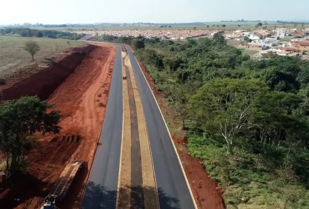 2ª ETAPA DA AVENIDA ALÍBIO CAVEANHA ESTÁ NA FASE DE ACABAMENTO