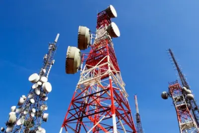Brasil alcança 100 mil antenas de telefonia e internet móvel e precisa de muito mais