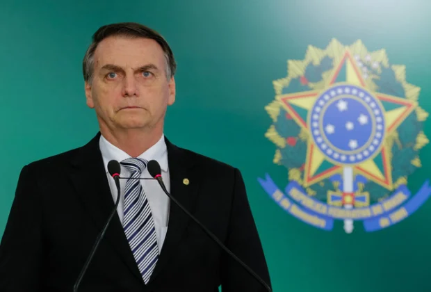 Jair Bolsonaro confirma que testou positivo para covid-19