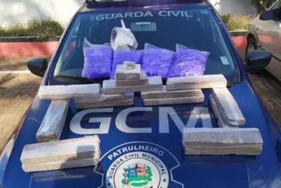 GCMs prendem três por tráfico de drogas no Jardim Novo II