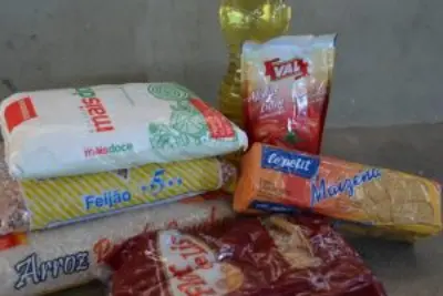 Kit Alimentação Escolar é entregue para cerca de 4 mil famílias