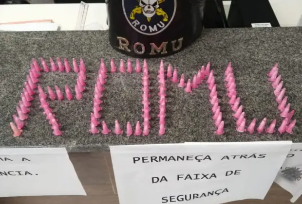 ROMU de Mogi Guaçu prende homem com 108 pinos de cocaína