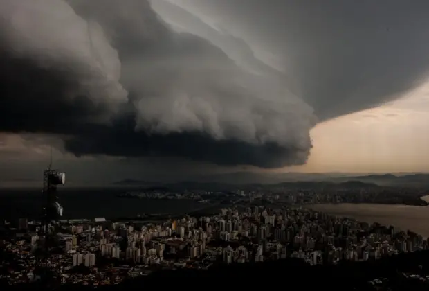 Aplacar a tempestade – Paiva Netto