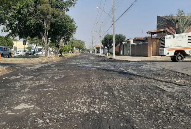 SOV inicia recapeamento da Avenida Lothário Teixeira | Mogi Guaçu
