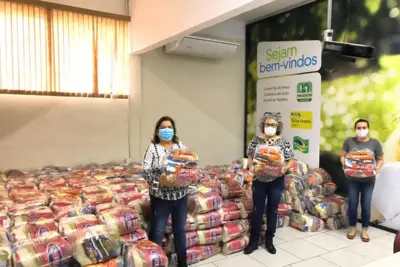 Rede de supermercados faz doação de cestas básicas para o fundo social | Mogi Guaçu