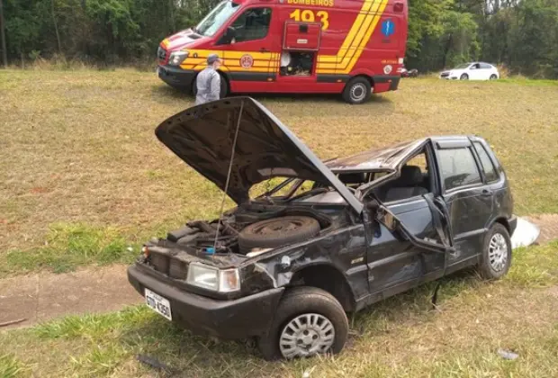 Acidente na SP-340 deixa casal ferido