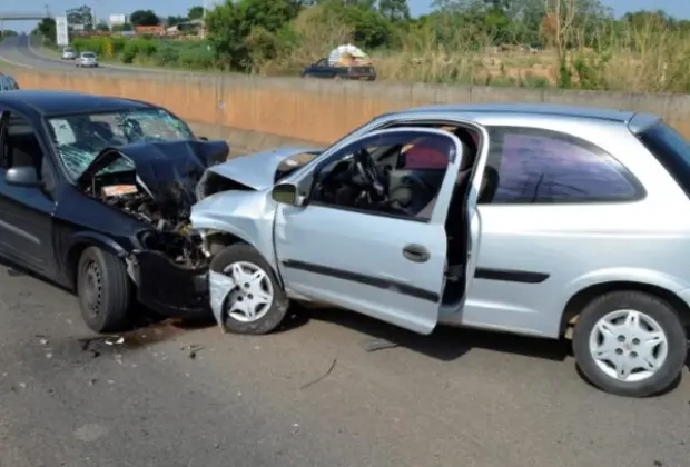 Homem de 58 anos perde a vida em grave acidente na SP-342